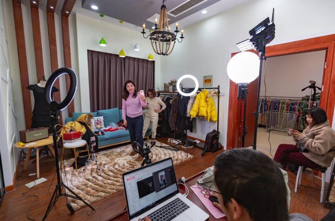 it技術(shù)員_it技術(shù)團隊工作氛圍_it技術(shù)宅技術(shù)