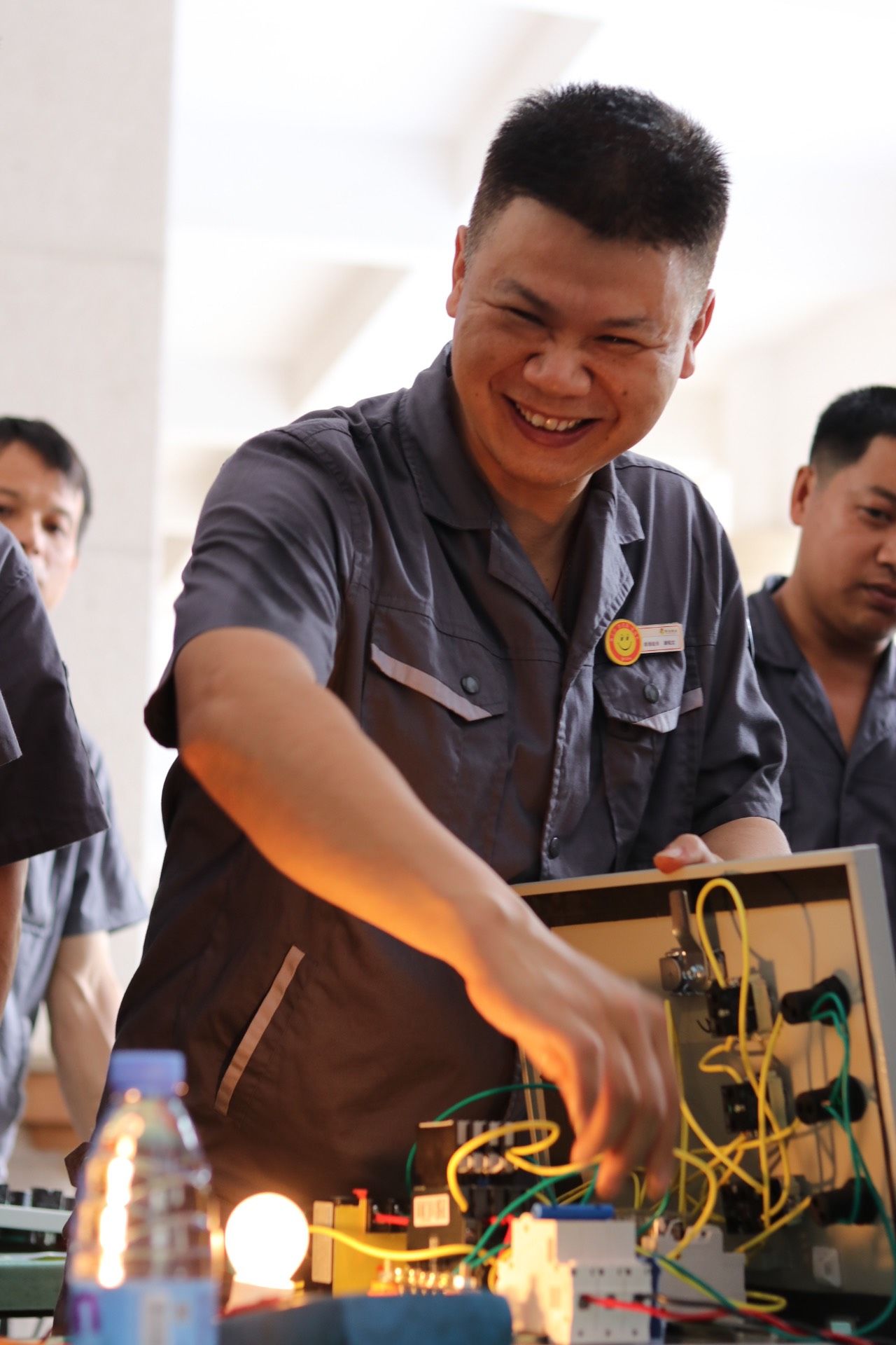 it技術(shù)團隊工作氛圍_it技術(shù)員_it技術(shù)宅技術(shù)